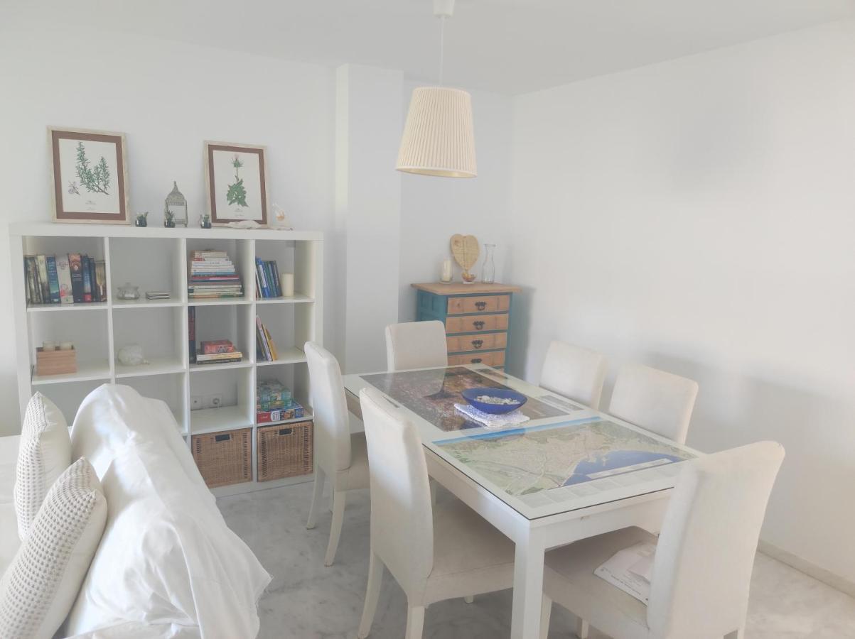 Apto. Luz Blanca-wifi-beach Appartamento *